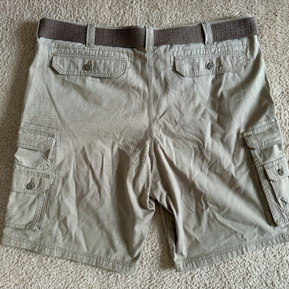 Lee Dungaree Men's Cargo Shorts Belted Pockets Flat Front Tan Size 44 - Picture 5 of 12